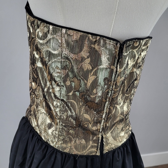 Vintage Metallic Tapestry Brocade Taffeta Peplum HighLow Peekaboo Cocktail Dress - Picture 7 of 16